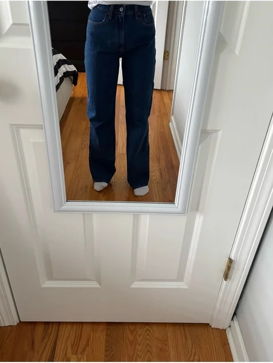 Abercombie High Rise 90s Relaxed Jean - Picture 2 of 5